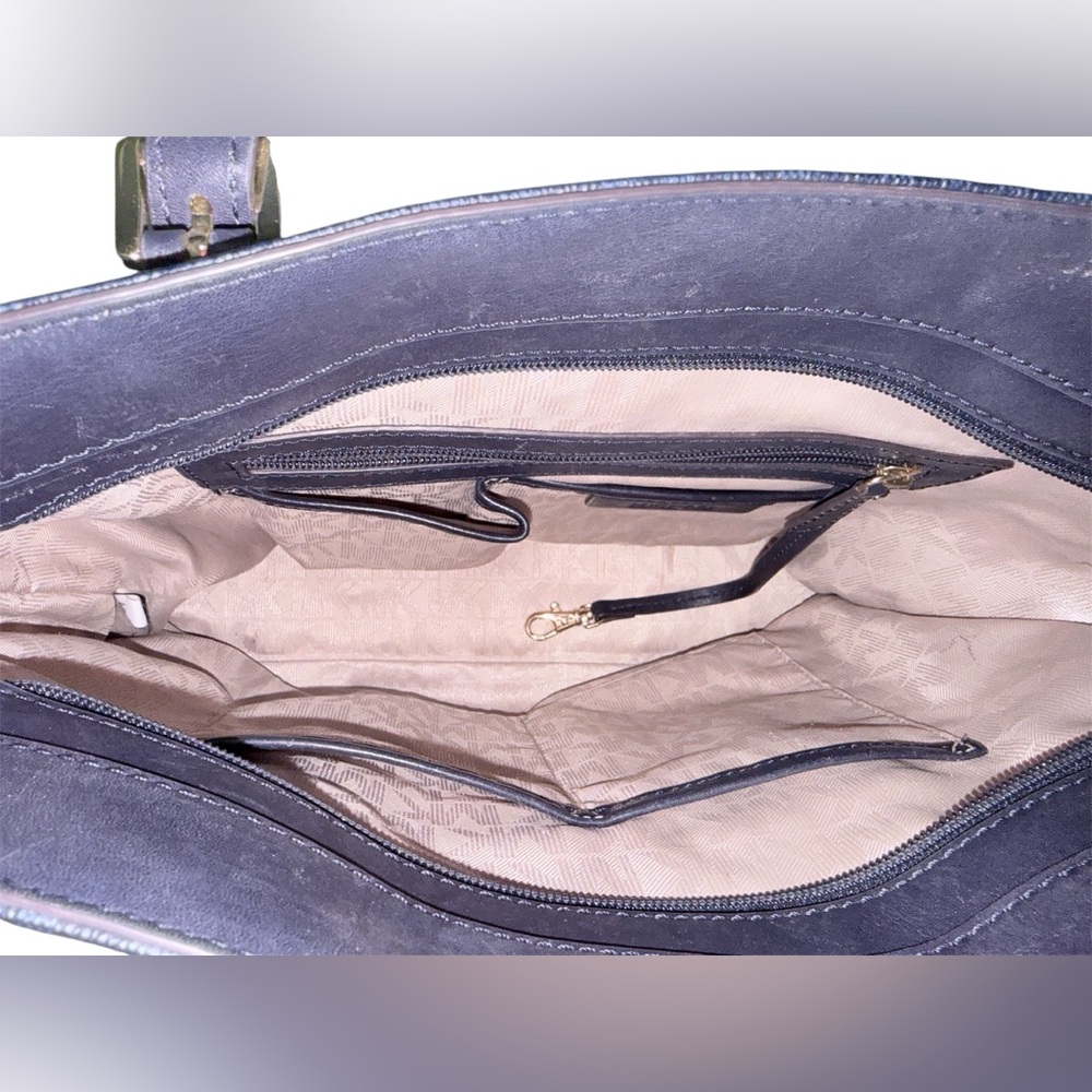 Michael Michael Kors Bedford Large Signature Pocket Tote Bag - Picture 5 of 9